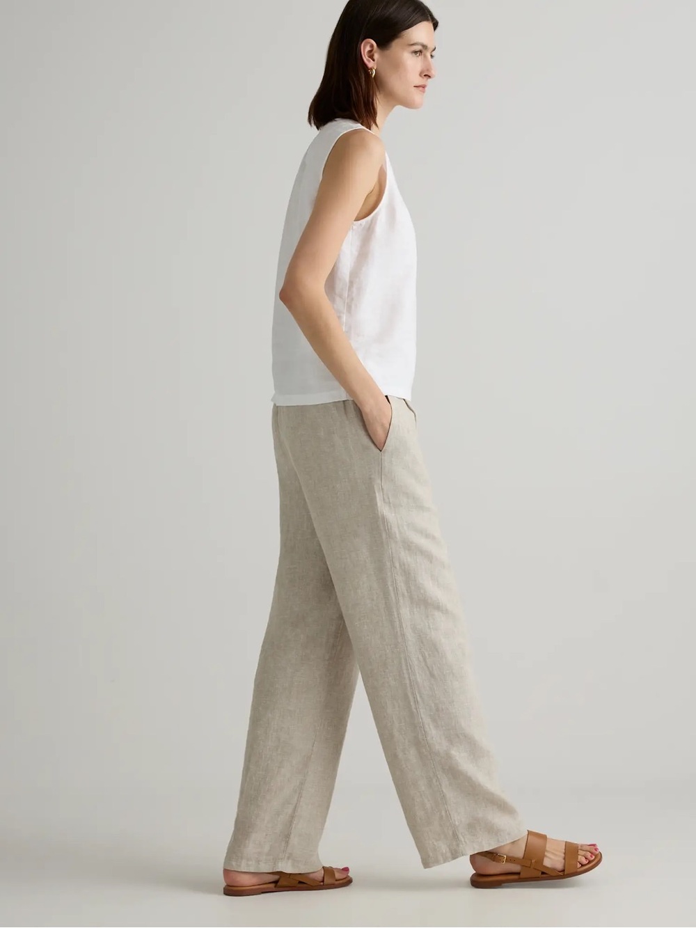 NWT quince 100% European Linen Tank in white